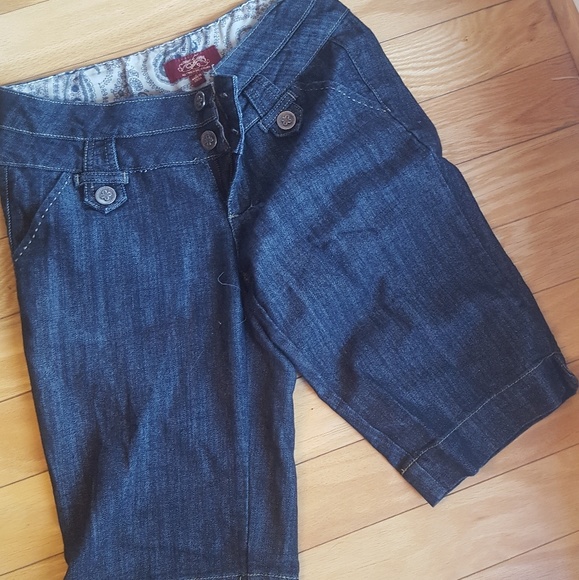 Shorts - Picture 2 of 2